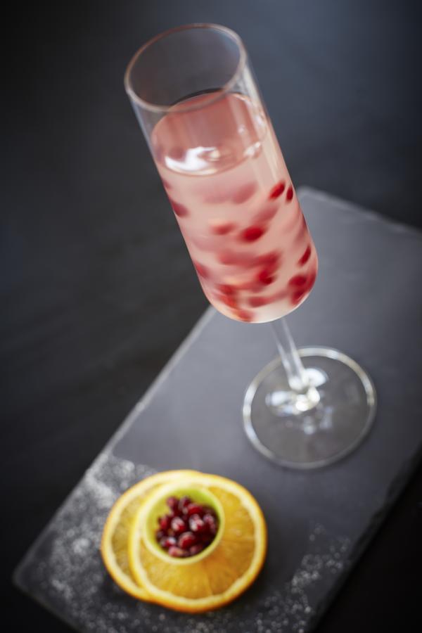 Taj Swarna, Amritsar Ξενοδοχείο Εξωτερικό φωτογραφία A glass of Kir Royale