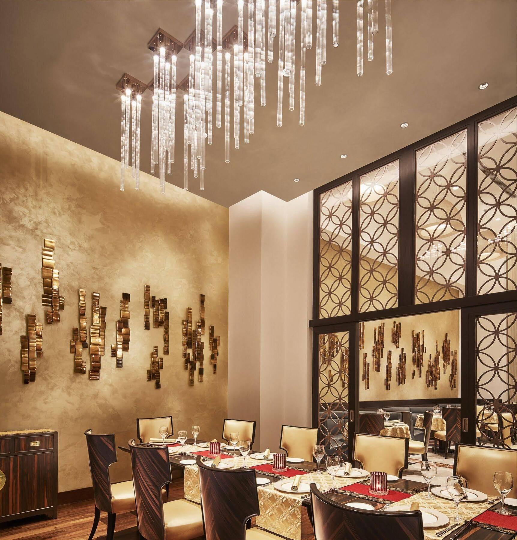 Taj Swarna, Amritsar Ξενοδοχείο Εξωτερικό φωτογραφία The interior of the restaurant